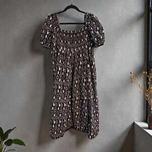 Saint Geraldine Black and White Patterned Dress with Puff Sleeves in Size Medium